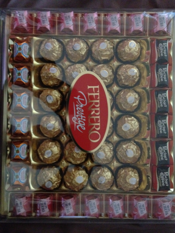 Ferrero prestige assortiment de chocolats boite de 50 pieces - 575 g